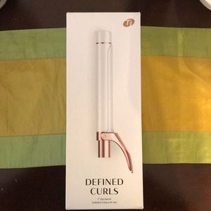 T3 defined curls 1” clip barrel